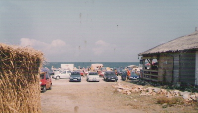 masinile pe plajă